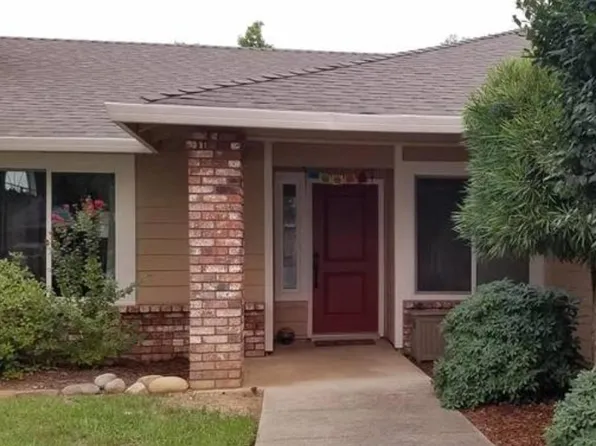 2541 Candlewood Dr, Redding, CA 96003