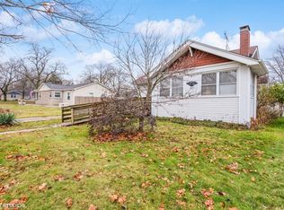 657 S Main St, Crown Point, IN 46307