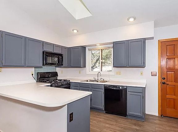 2nd image of 1840 Royal Oak Cir