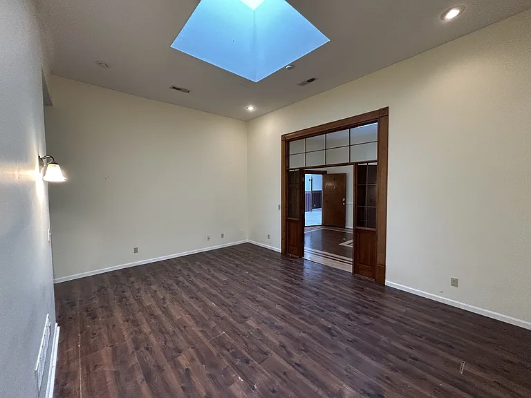 202 1/2 S Main St #2 — Photo 5