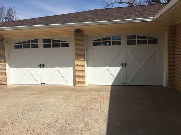 2nd image of 500 Lilac Dr