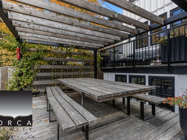 6 bedroom rental in Vancouver — photo 20