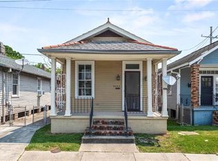8605 Nelson St, New Orleans, LA 70118