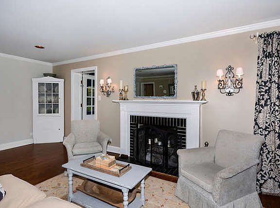 5th image of 1316 Glenoak Ln