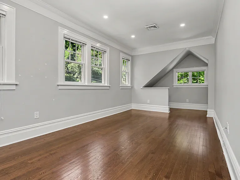 82 Douglas Rd #B — Photo 7