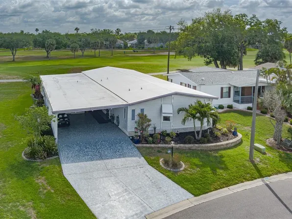 8520 Countess Avenue Cir, Palmetto, FL 34221