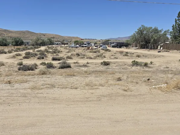 5135 Robert Way, Silver Springs, NV 89429