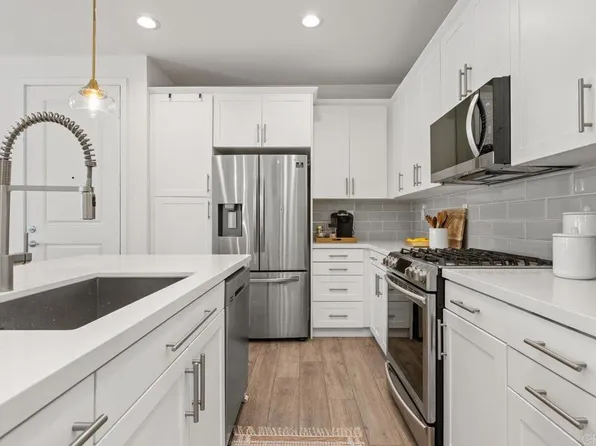 3266 Vestra Way, Carlsbad, CA 92010