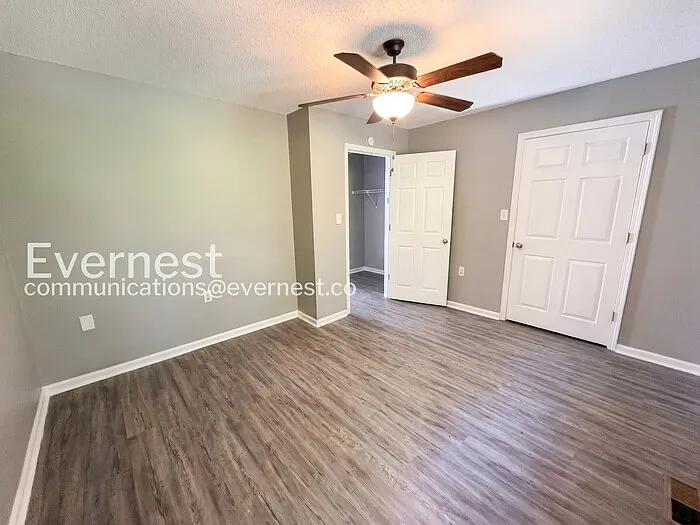 1800 Labette Manor Dr #5 — Photo 11