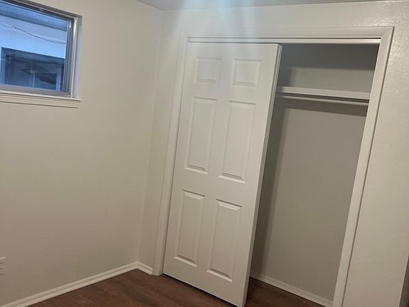 4th image of 55 S Elm St