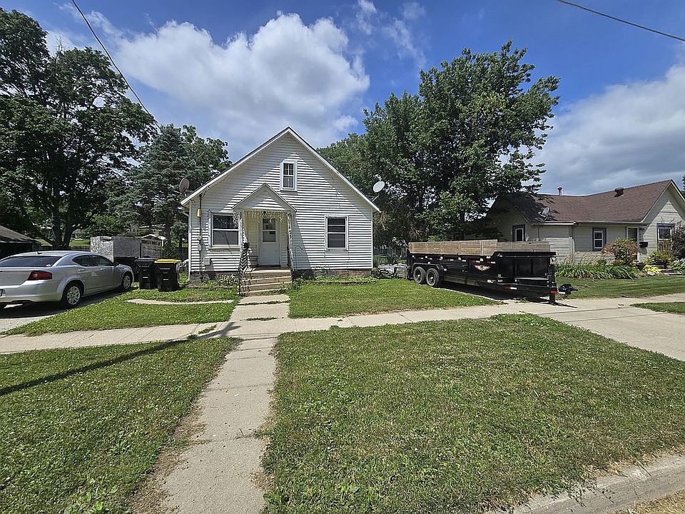 1st image of 433 N 10th St