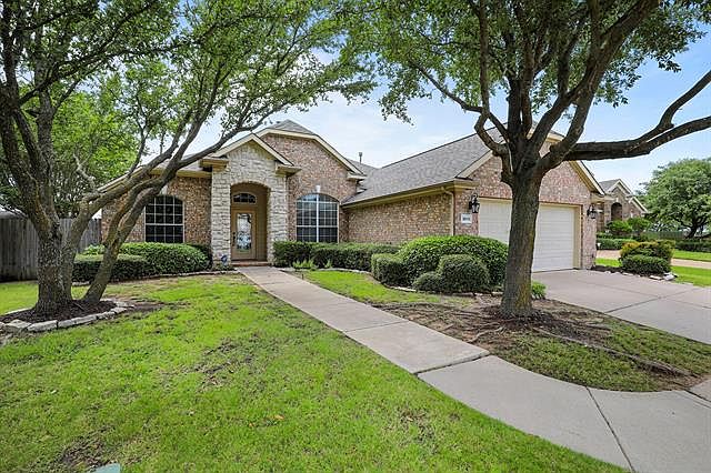 1st image of 3915 Calloway Dr