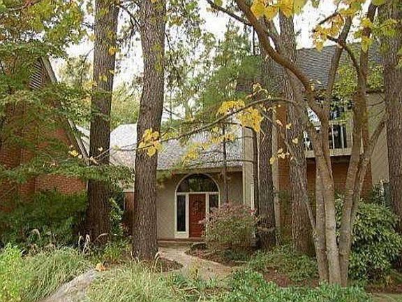 4th image of 8521 Beaverwood Dr