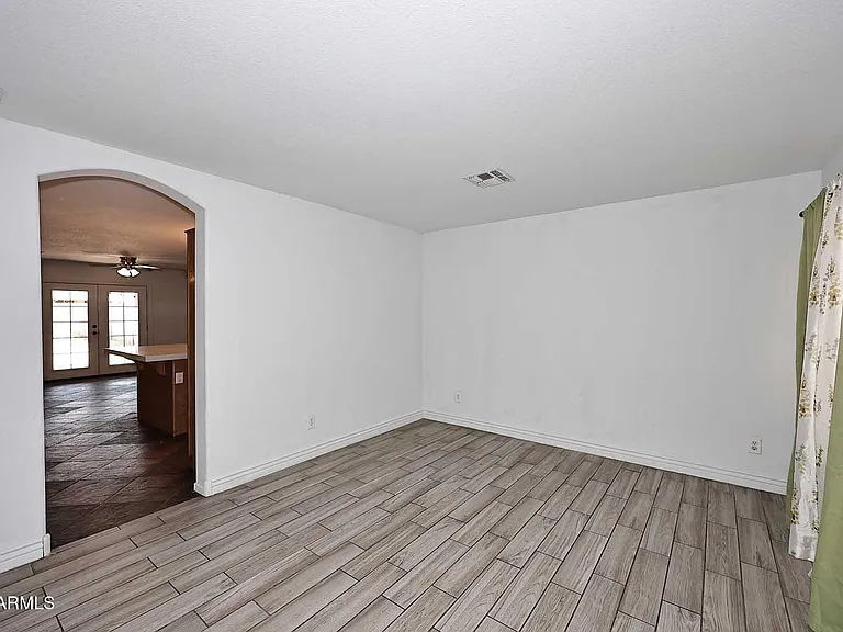 6222 W Warner St — Photo 7