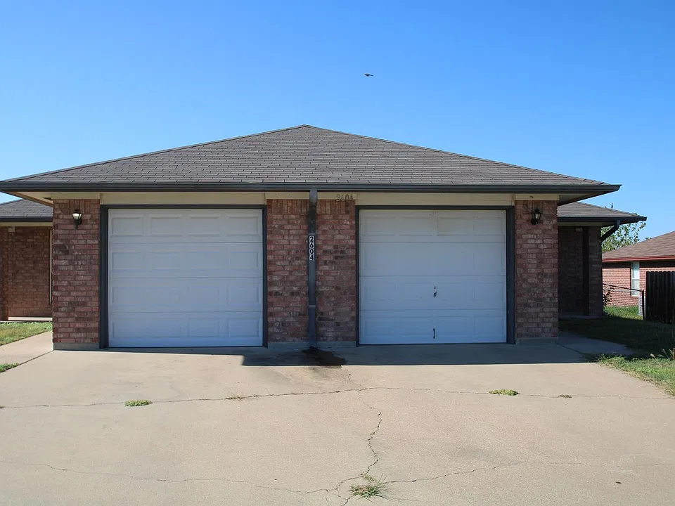 2604A Lucille Dr