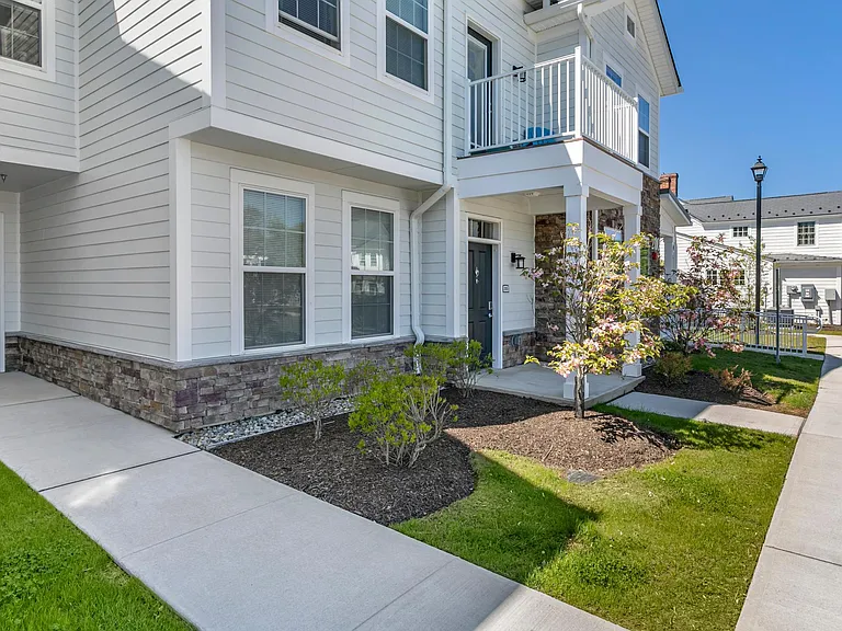 The Willows at Annandale Village — Photo 17
