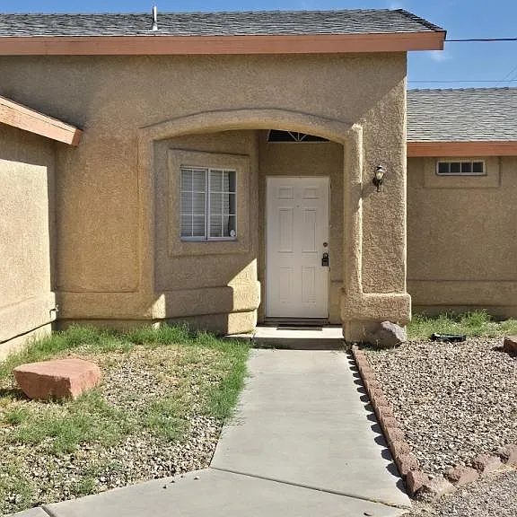 1985 E Arditto Pl — Photo 2