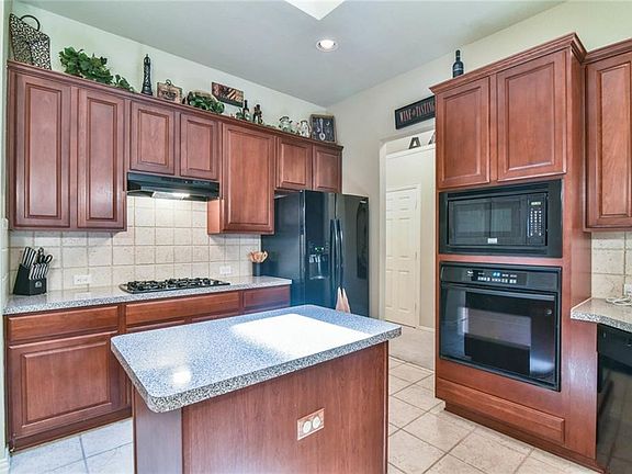 3rd image of 4001 Alamo Dr