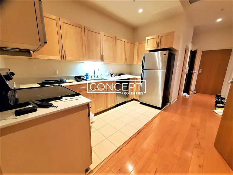 407 Washington St #503 — Photo 2