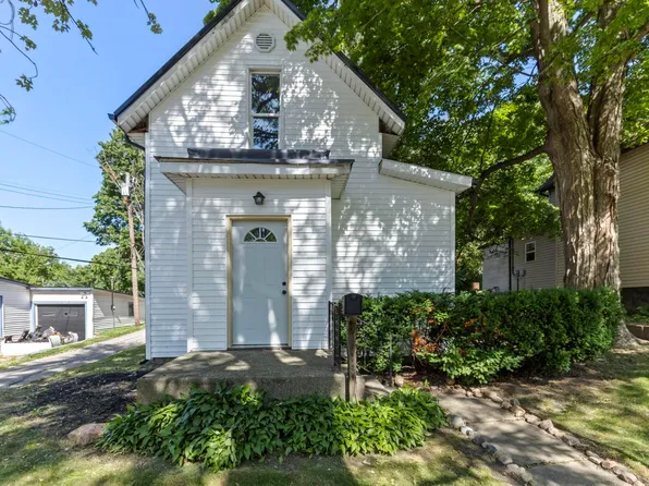610 N 5th St, Goshen, IN 46528