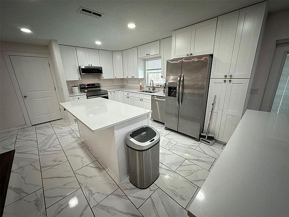 2nd image of 20403 GAMBLE DRIVE