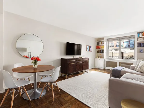 13 W 13th St APT 4DN, New York, NY 10011