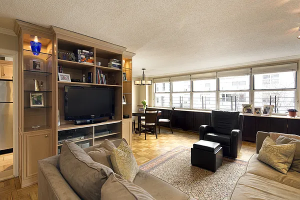 Sold by Stribling | media 2