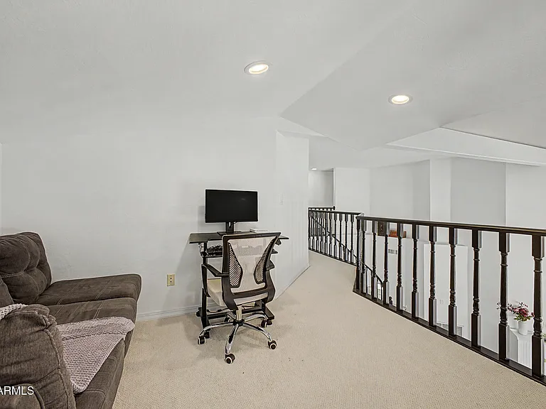5773 W Shannon St — Photo 40