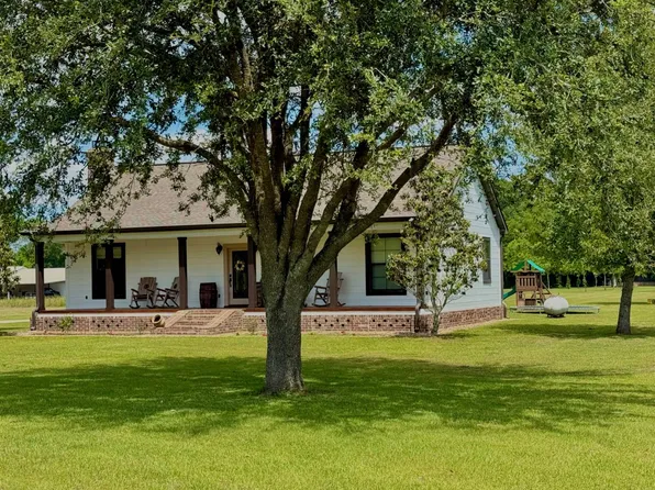 286 Eggbend Rd, Marksville, LA 71351