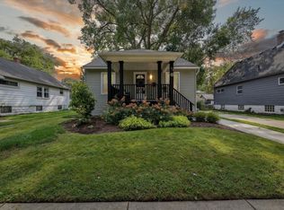 44 Maywood Ave, Pleasant Ridge, MI 48069