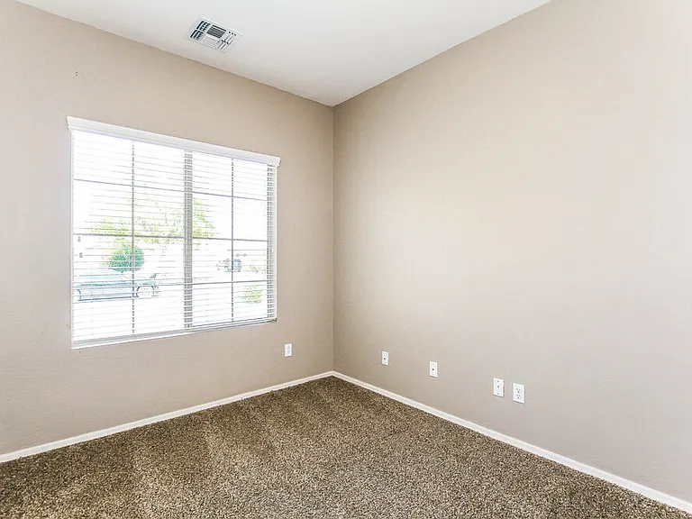 14133 W Crocus Dr — Photo 11