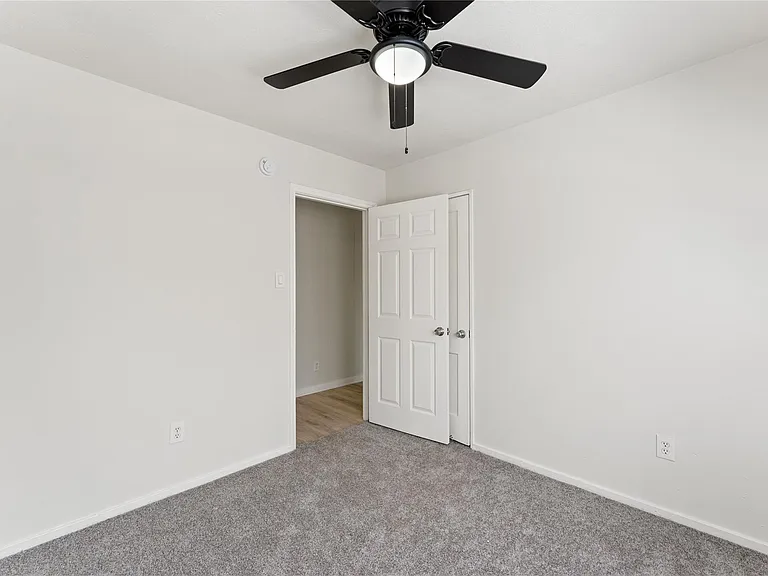 7725 Saint Lo Rd — Photo 17