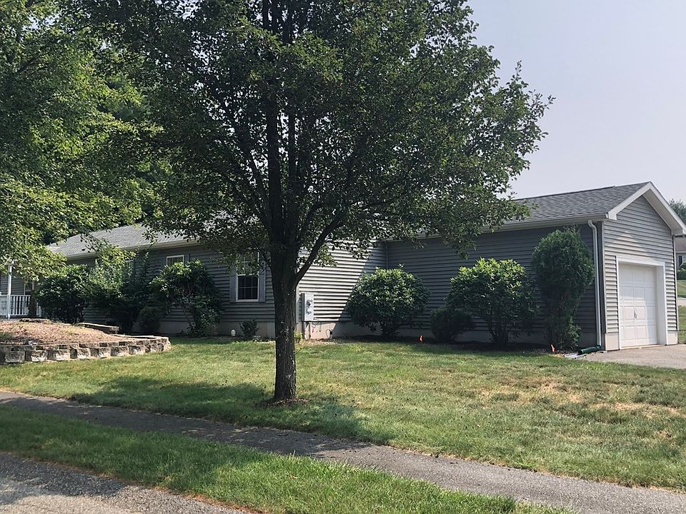 5402 Oak Point Dr, Middleboro, MA 02346 MLS 73155952 Zillow