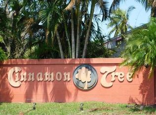 3998 NW Cinnamon Cir, Jensen Beach, FL 34957