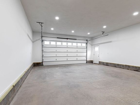4th image of 58 Belva Blvd