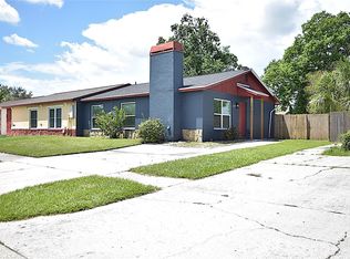 1242 Mohrlake Dr, Brandon, FL 33511