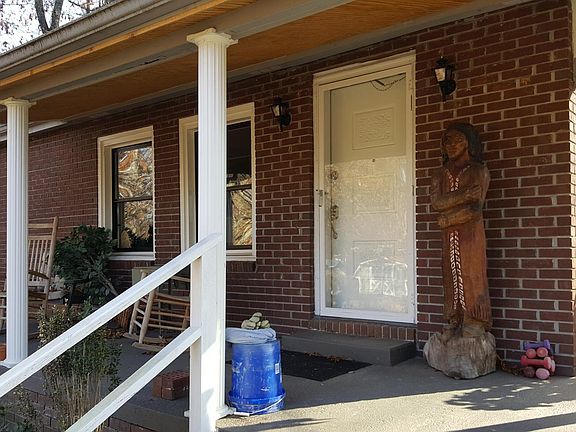 Front porch and main entrance