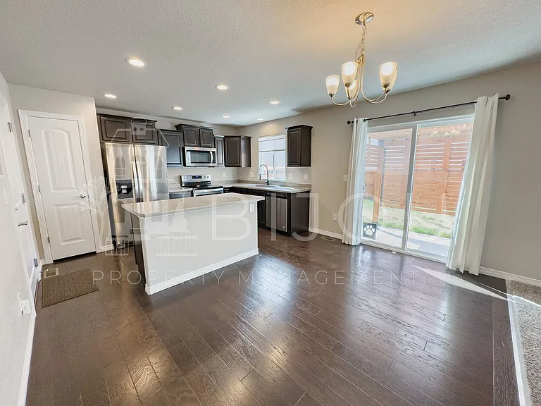 10881 Aliso Dr — Photo 13