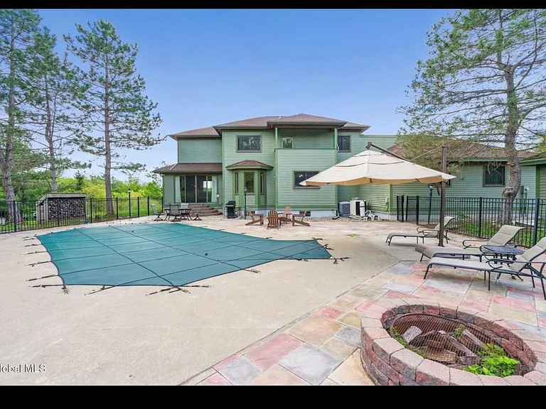 8 Fox Glove Ct — Photo 6