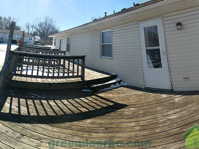 8917 Haskins St — Photo 2