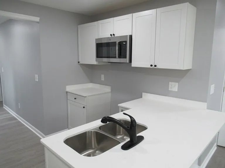 155 Watson St — Photo 4