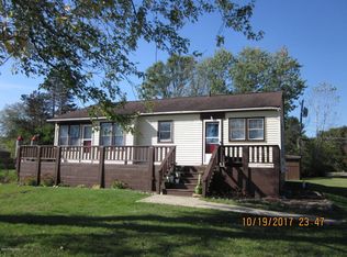 604 S Gremps St, Paw Paw, MI 49079