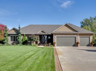 21307 Ridgewood Trl, Lakeville, MN 55044