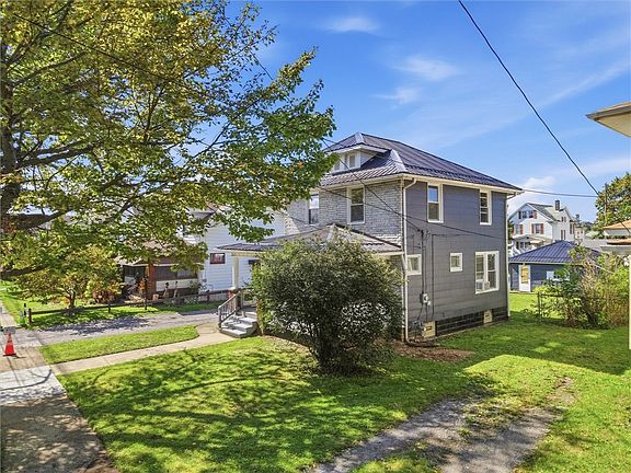 5th image of 1023 Beckford St