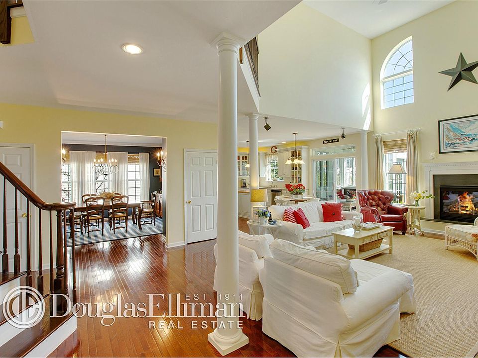 1st image of 61 Wake Robin Ln