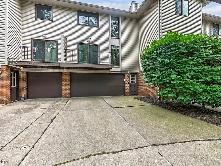 11515 Pearl Rd #B202 — Photo 17