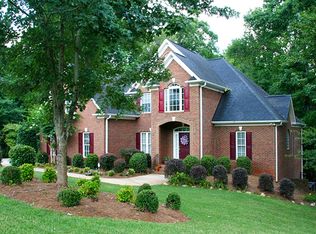 1939 Cavendale Dr, Rock Hill, SC 29732