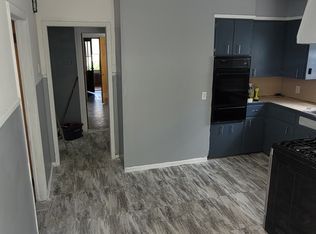 394 Berwick St #2, Orange, NJ 07050