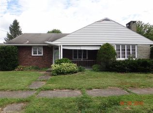 559 2nd St, Leechburg, PA 15656