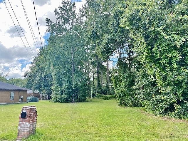 1st image of 6 Hedgewood Cir